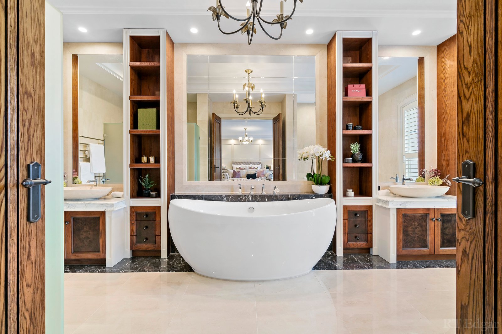 Real Estate and Property in 3 Hopetoun Avenue, Canterbury, VIC