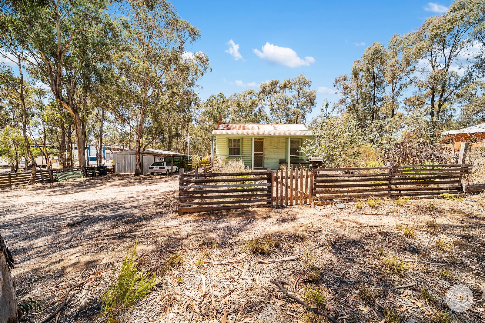 3 Hopkins Avenue EAGLEHAWK 1