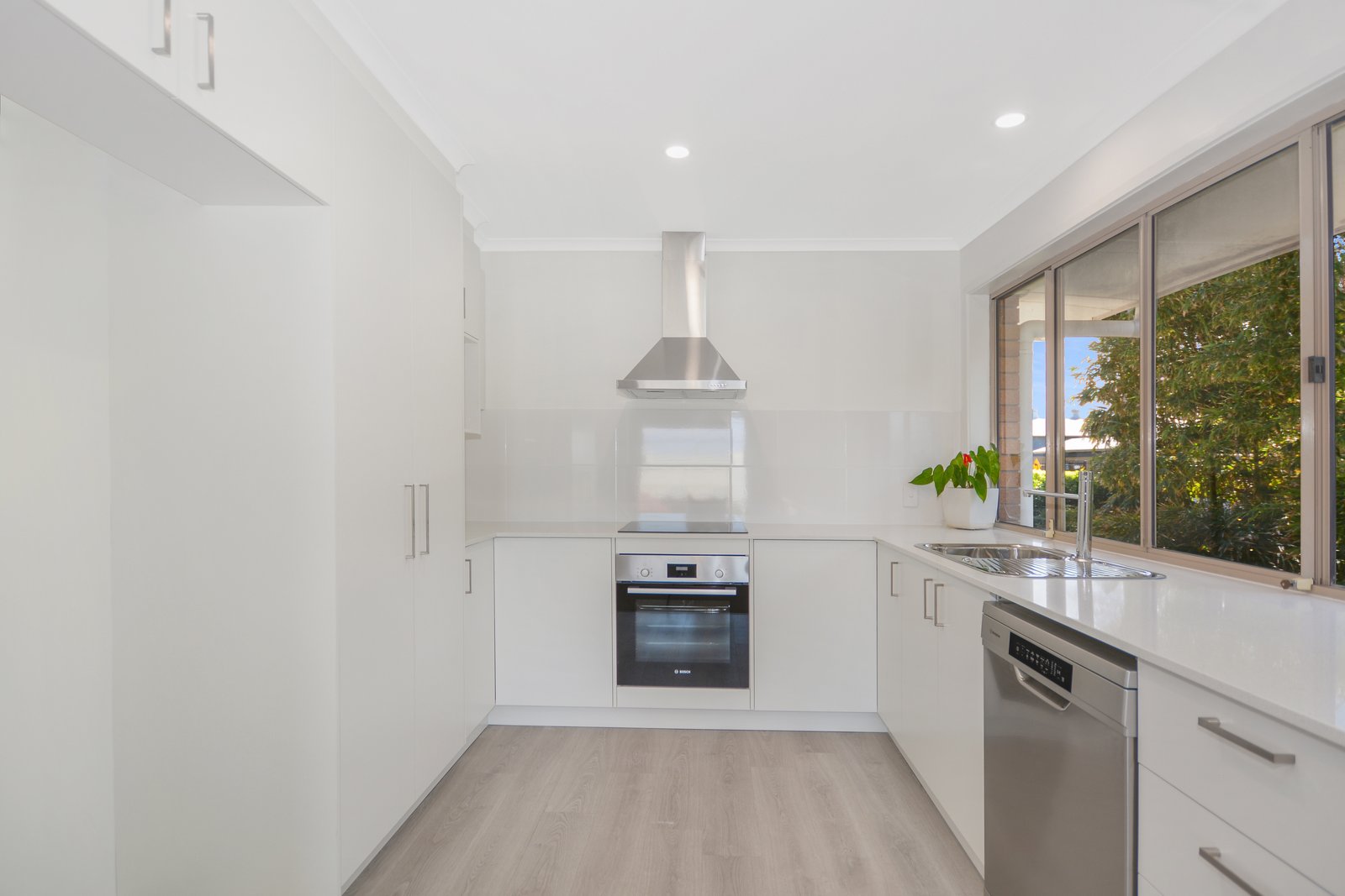 3 Hungerford Lane KINGSCLIFF 3