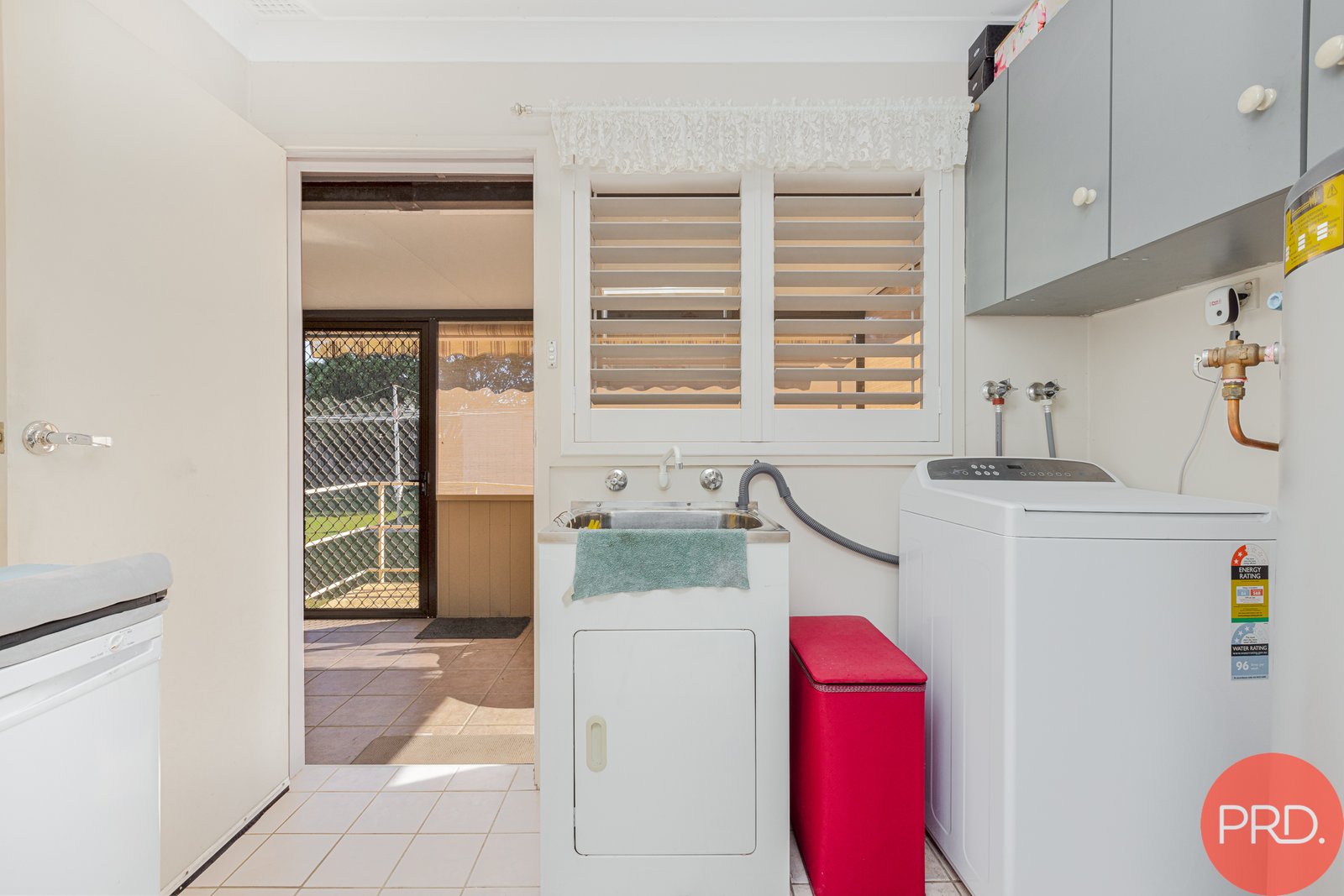 3 Hunter Close LOCHINVAR 21
