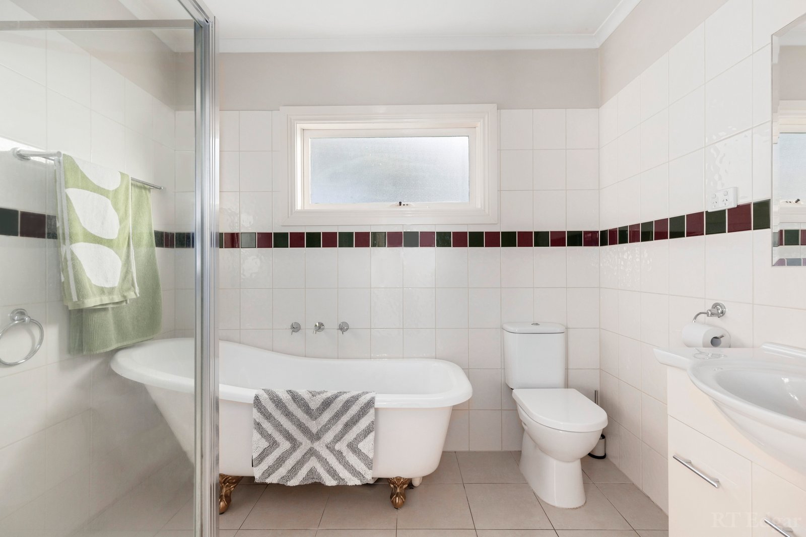 Real Estate and Property in 3 Hurlstone Avenue, Preston, VIC