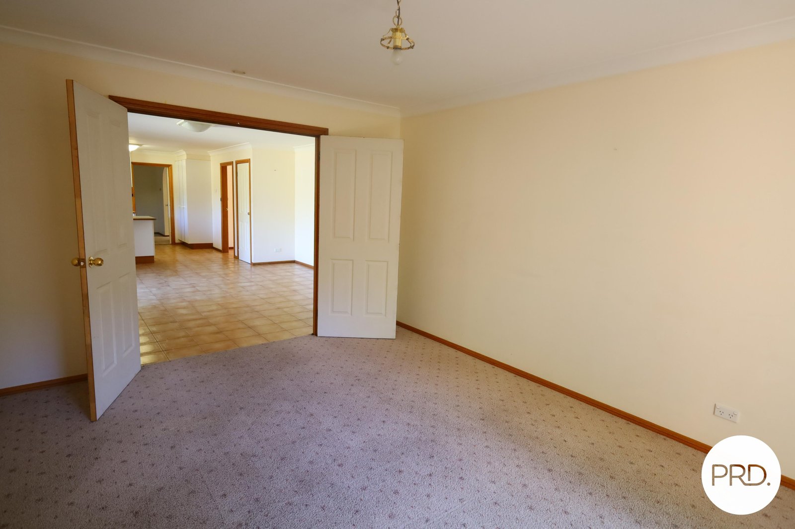 3 Ibis Crescent ORANGE 8