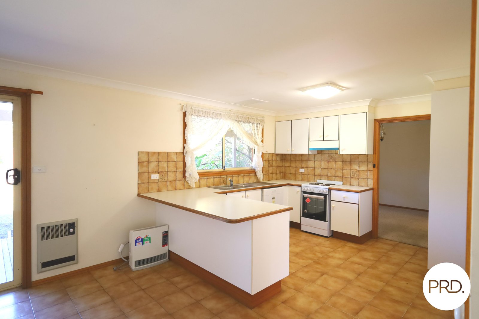 3 Ibis Crescent ORANGE 4