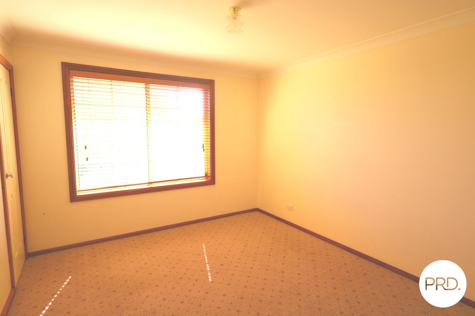 3 Ibis Crescent ORANGE 9