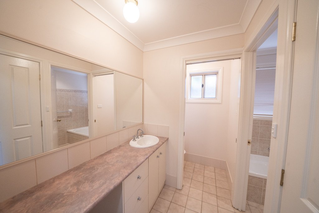 3 Illeura Road BOURKELANDS 9