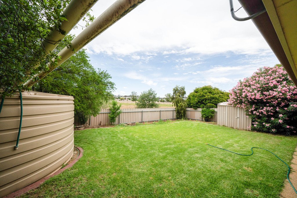 3 Illeura Road BOURKELANDS 10