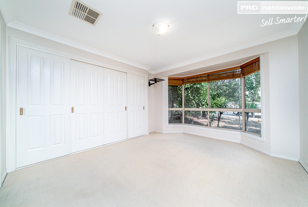 3 Illeura Road BOURKELANDS 6