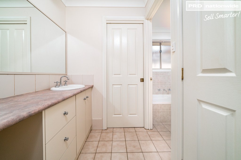 3 Illeura Road BOURKELANDS 7