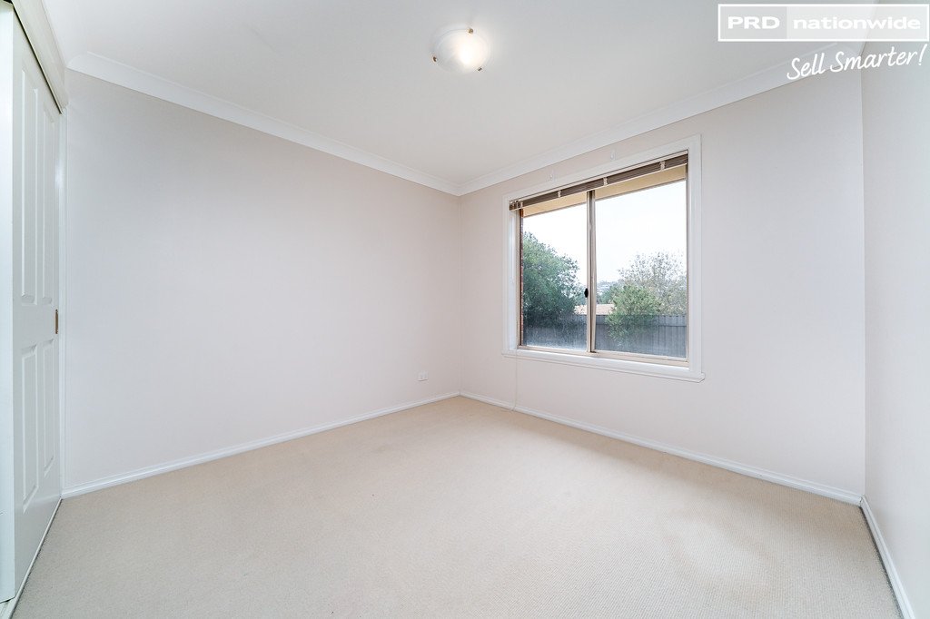 3 Illeura Road BOURKELANDS 8