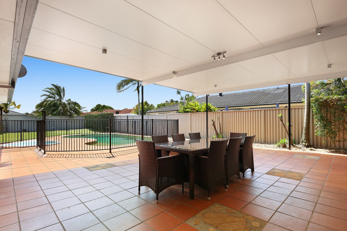 3 Ireby Court Mermaid Waters 2