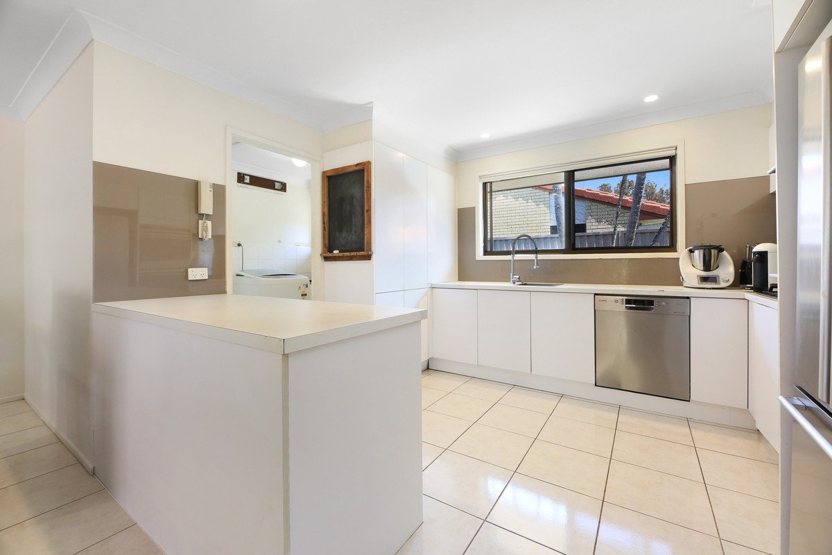 3 Ireby Court Mermaid Waters 5