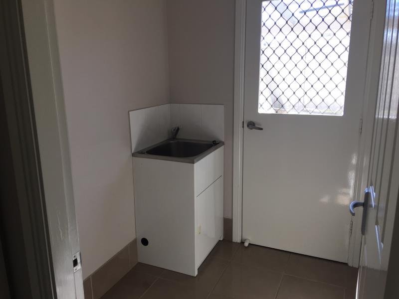 3 James Place TAMWORTH 7