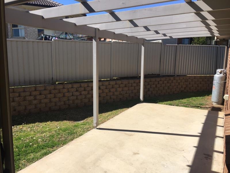 3 James Place TAMWORTH 9