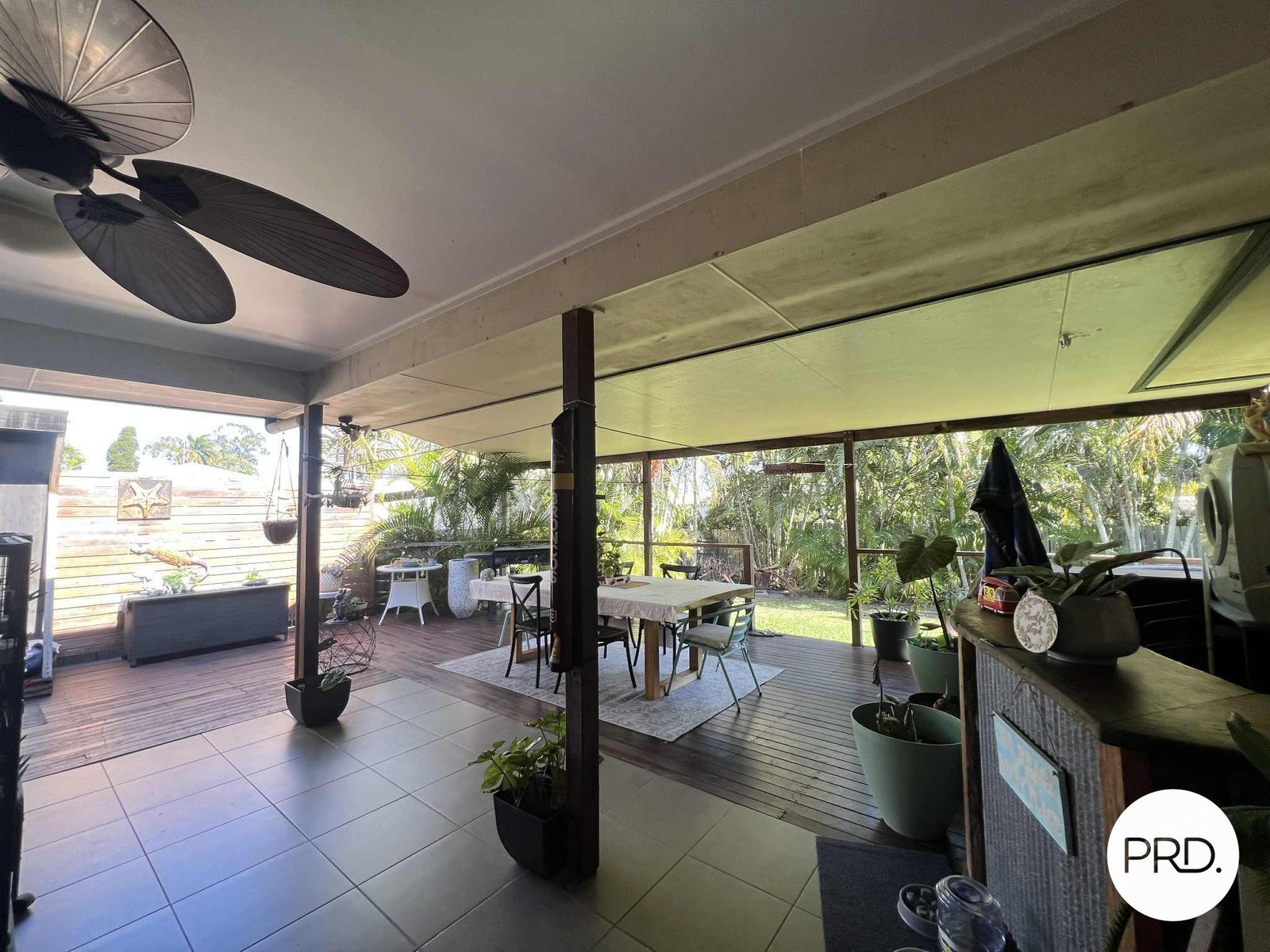 3 Jeana Close BOYNE ISLAND 16