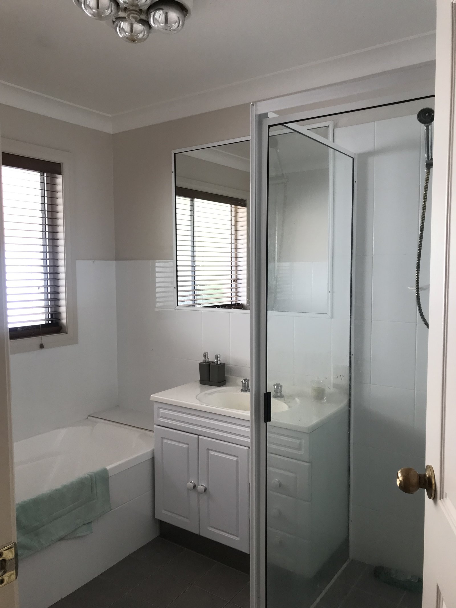 3 Jillabenan Close TUMUT 6