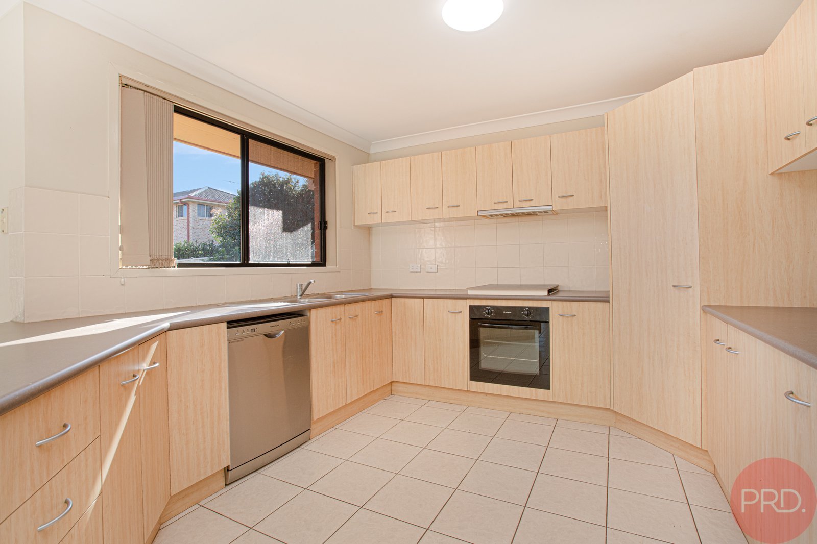 3 Joseph Close RUTHERFORD 6