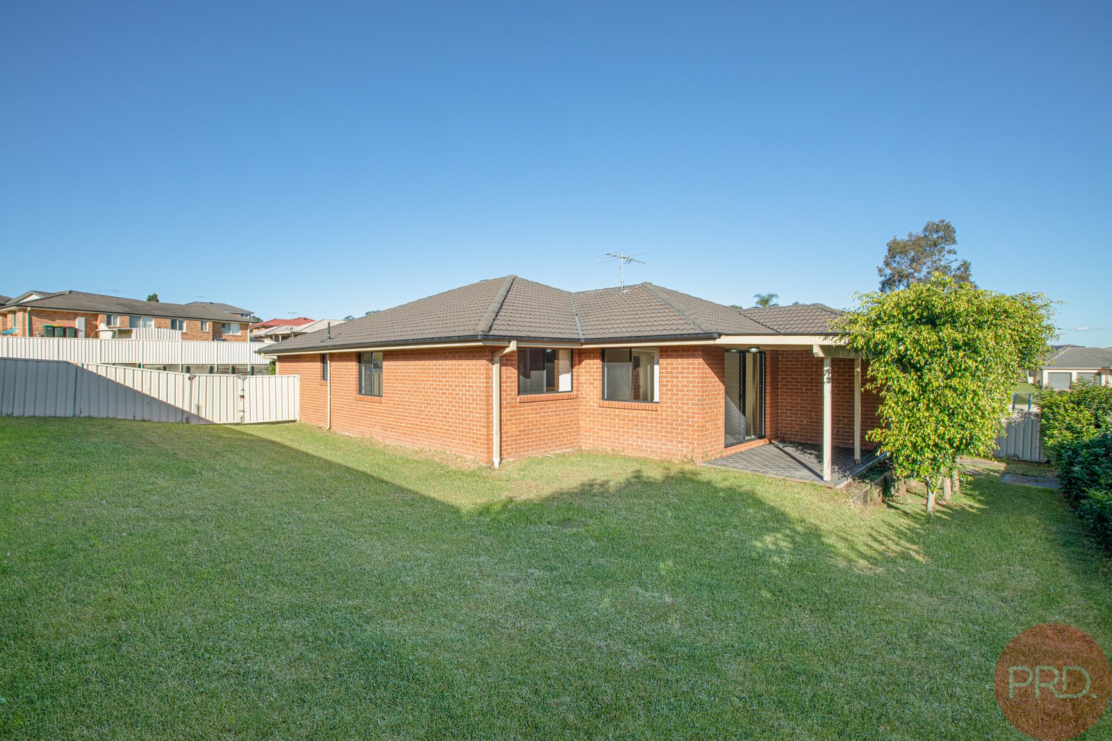 3 Joseph Close RUTHERFORD 16