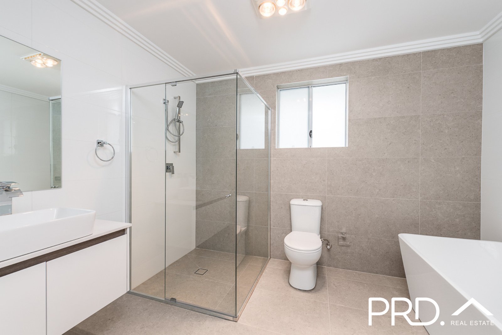 3 Joyce Avenue PICNIC POINT 6