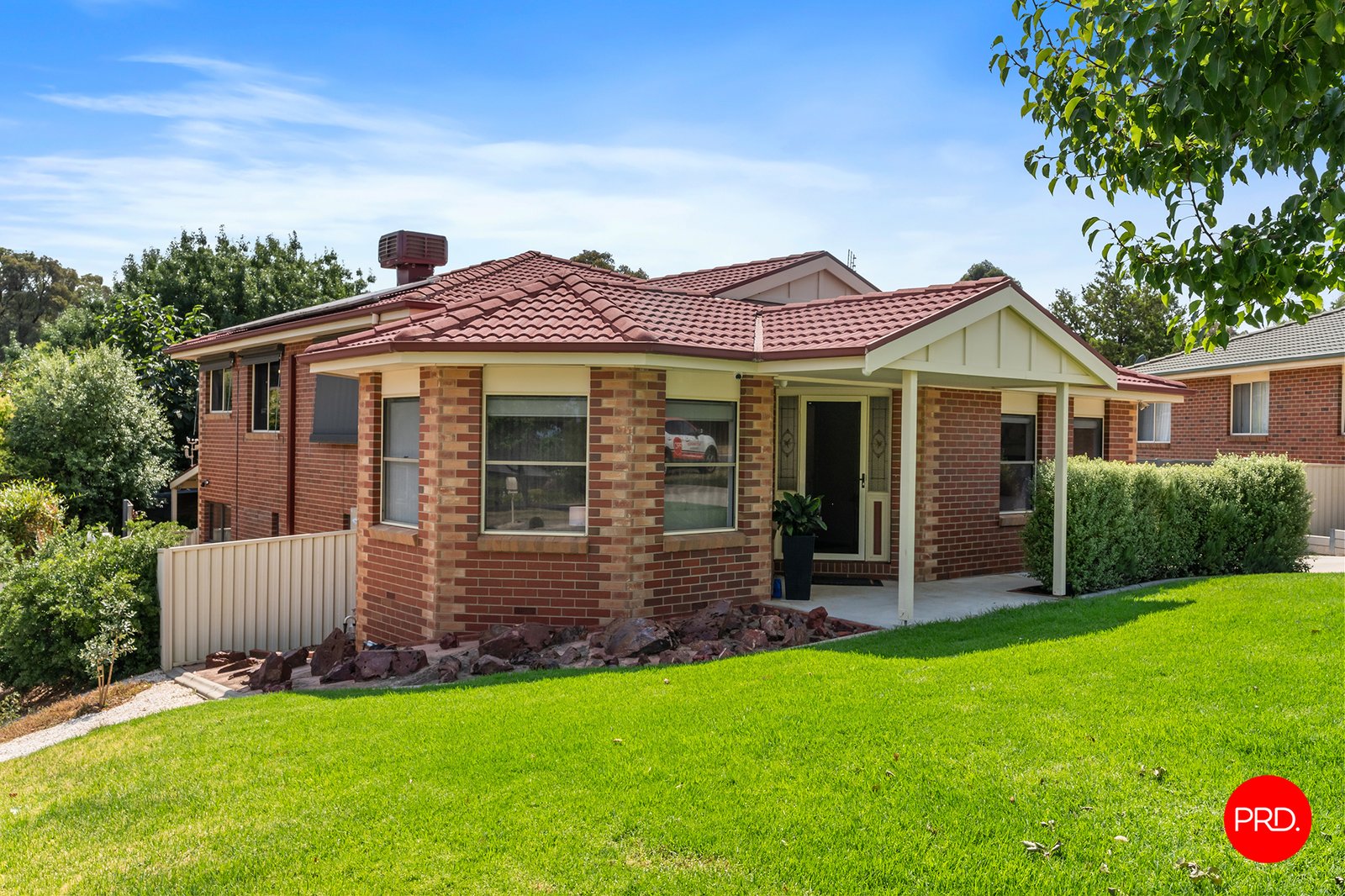 3 Kate Close KENNINGTON 1