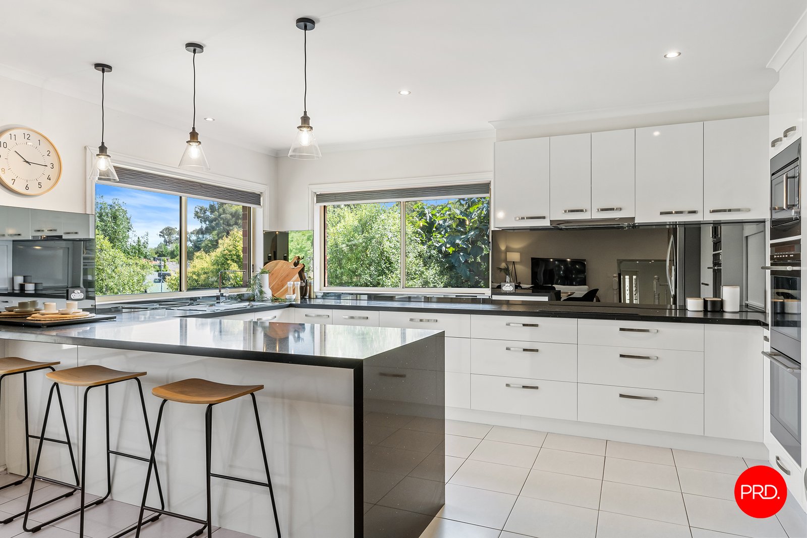 3 Kate Close KENNINGTON 3