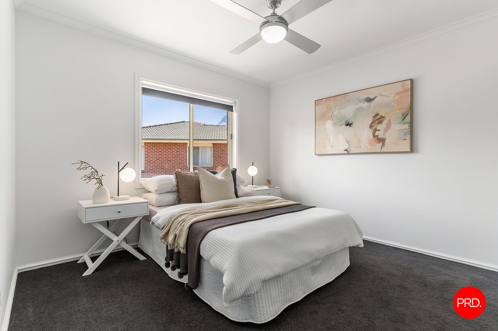 3 Kate Close KENNINGTON 16