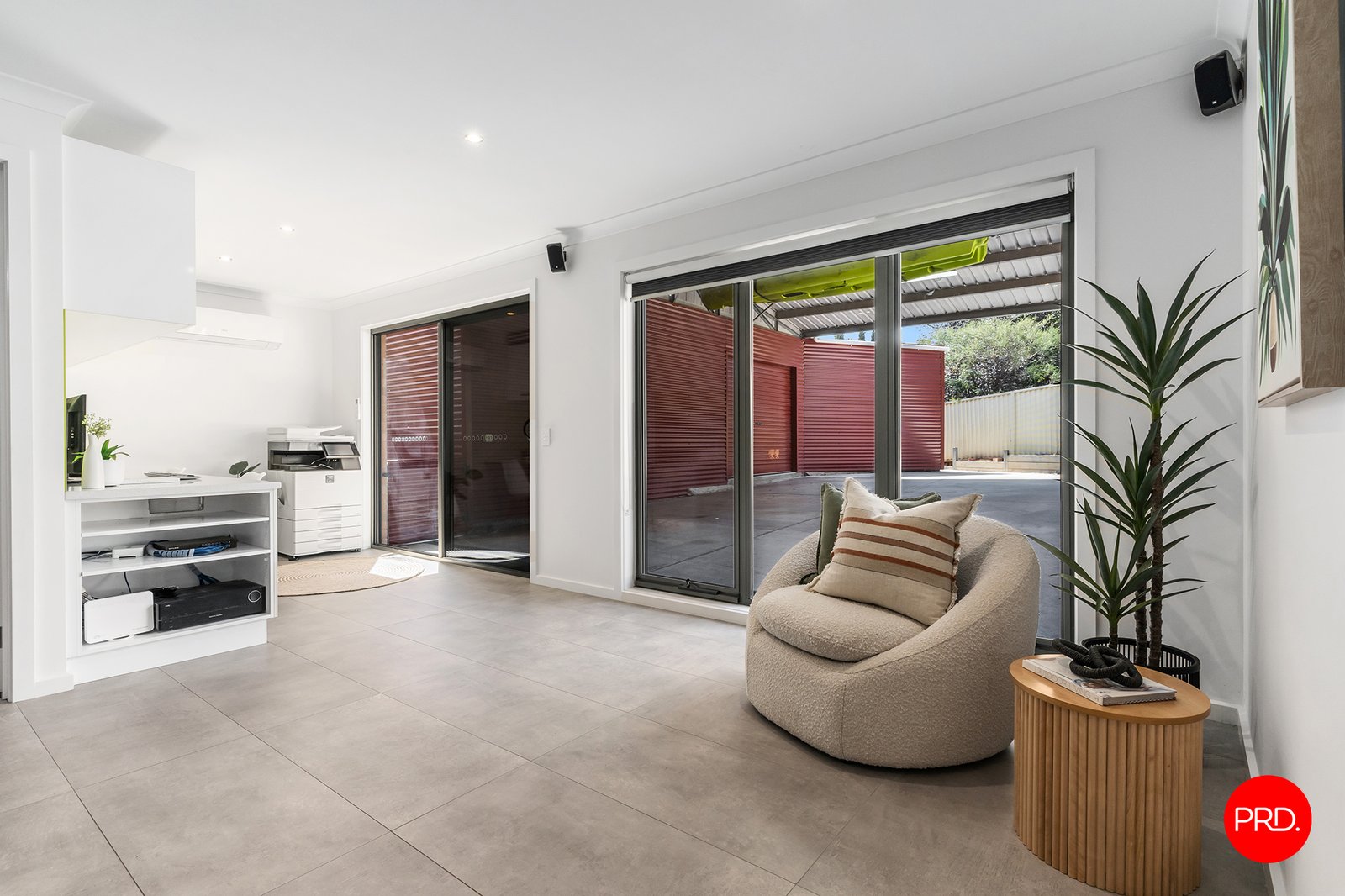 3 Kate Close KENNINGTON 17