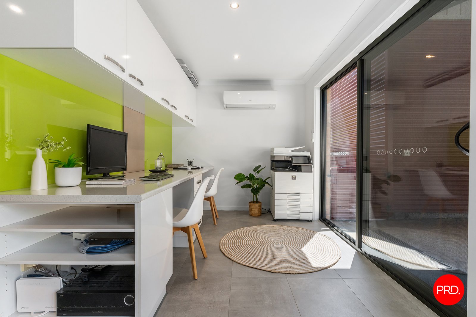 3 Kate Close KENNINGTON 18