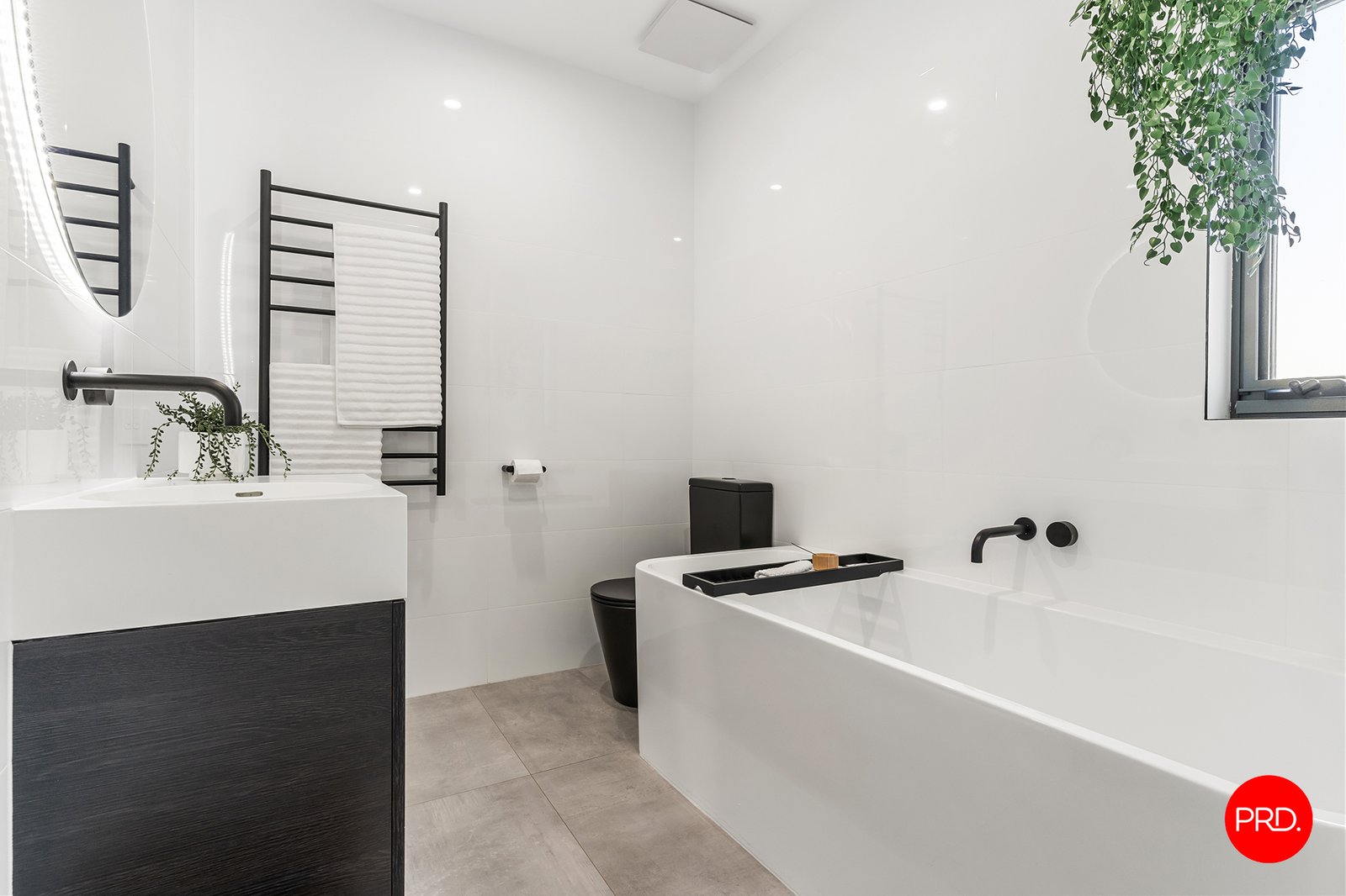 3 Kate Close KENNINGTON 21