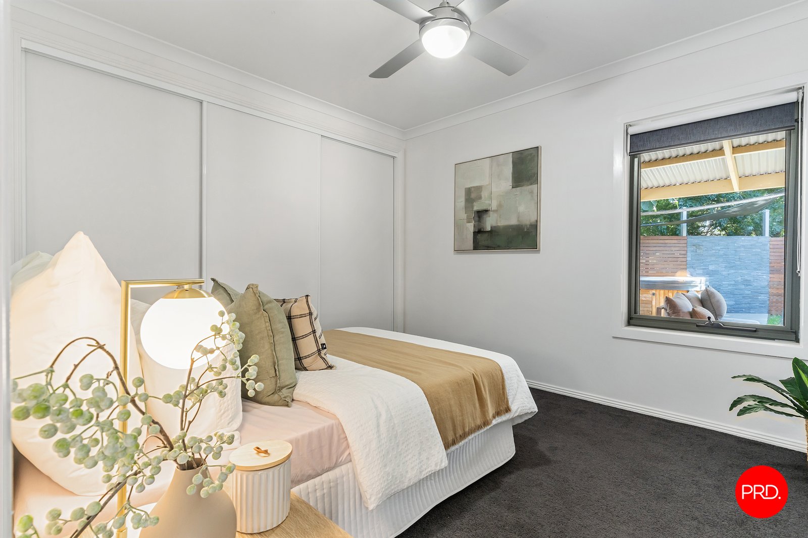 3 Kate Close KENNINGTON 22