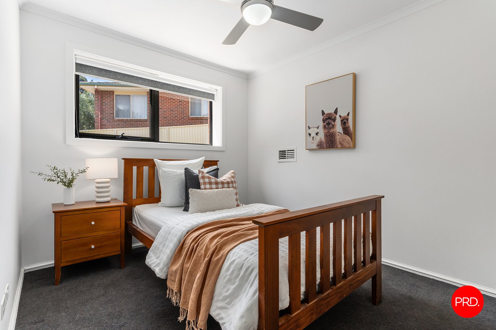 3 Kate Close KENNINGTON 23