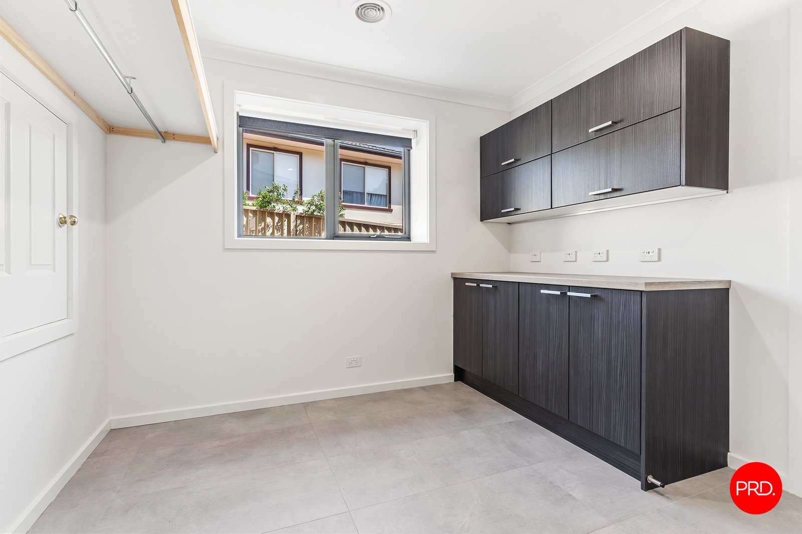 3 Kate Close KENNINGTON 25