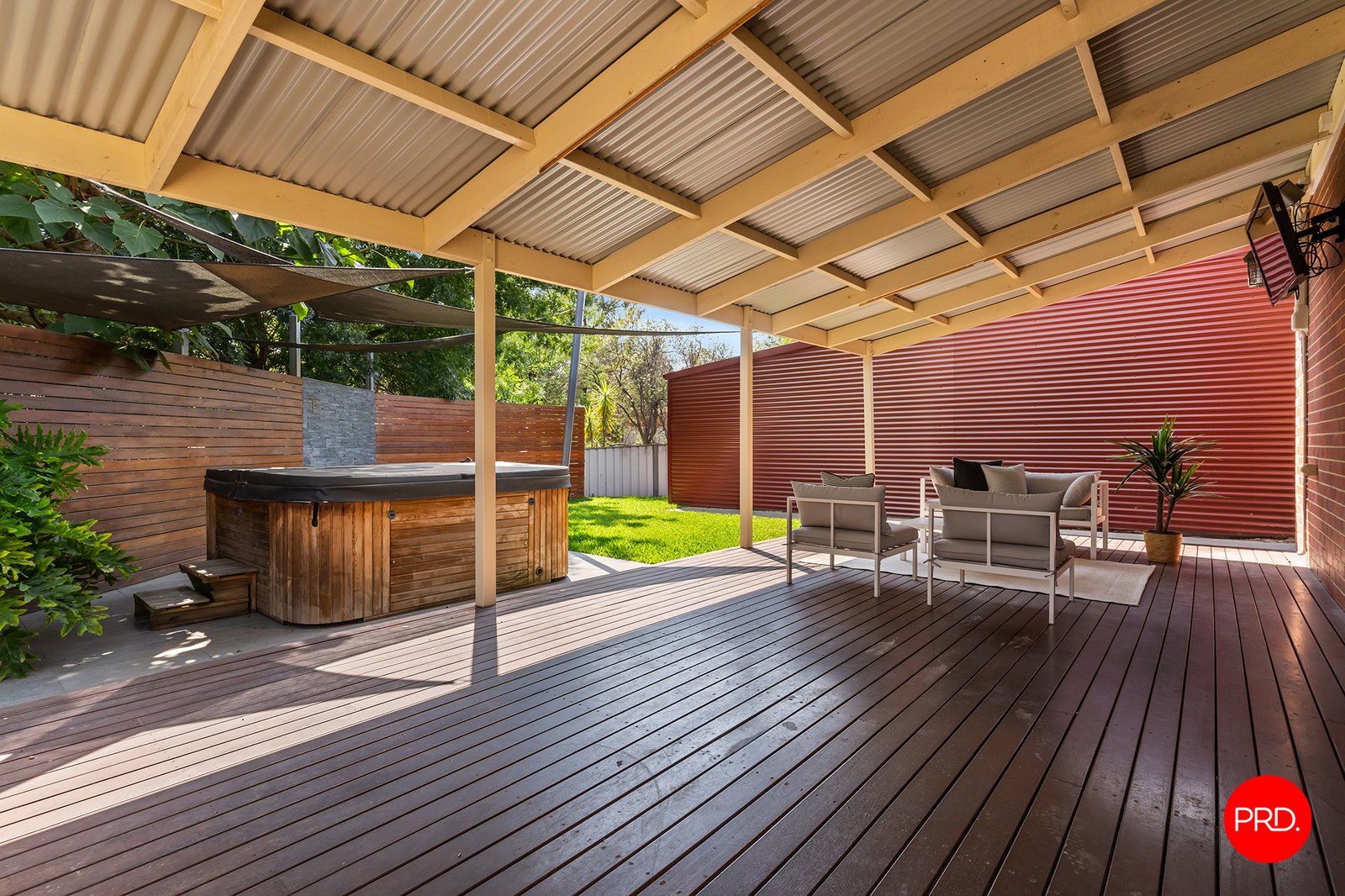 3 Kate Close KENNINGTON 26