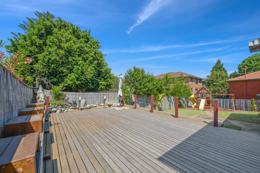 3 Katrina Place ROSELANDS 8