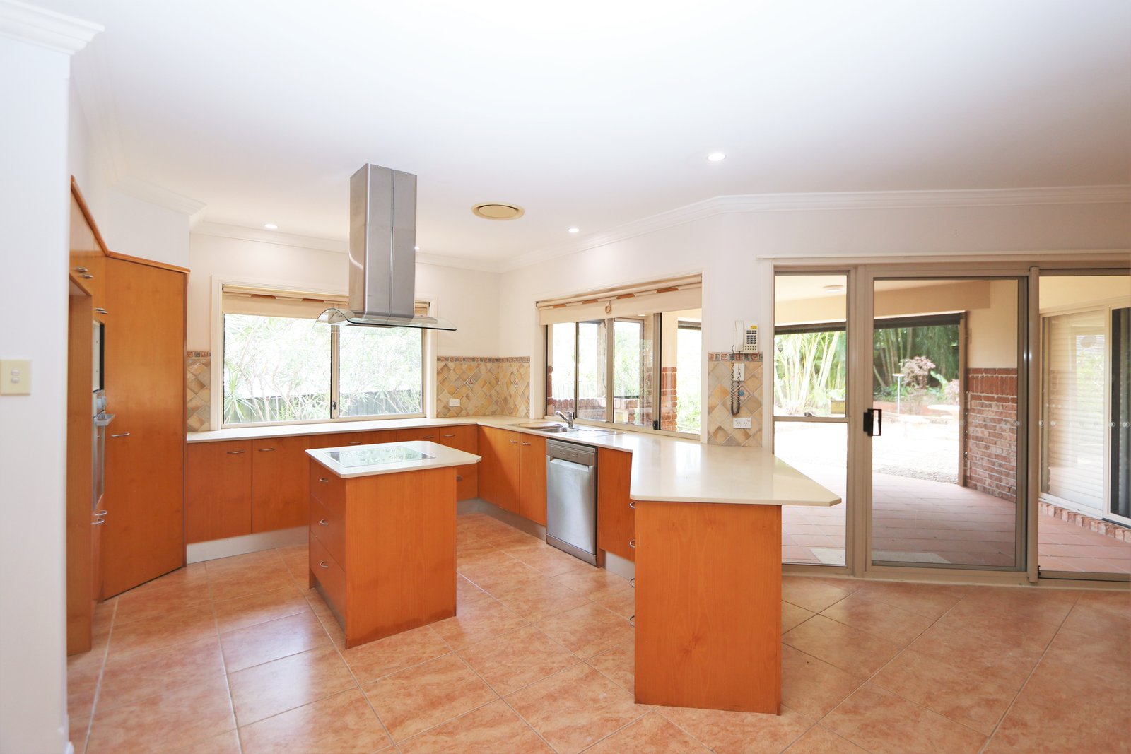 3 Kawana Crescent ASHMORE 6