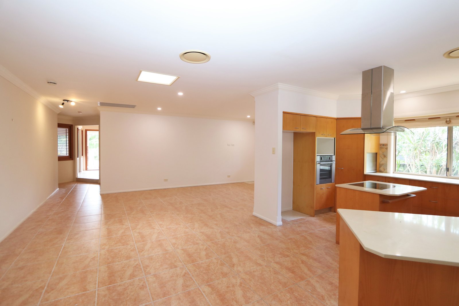 3 Kawana Crescent ASHMORE 7