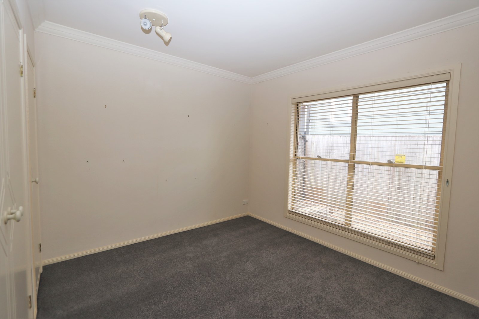 3 Kawana Crescent ASHMORE 14