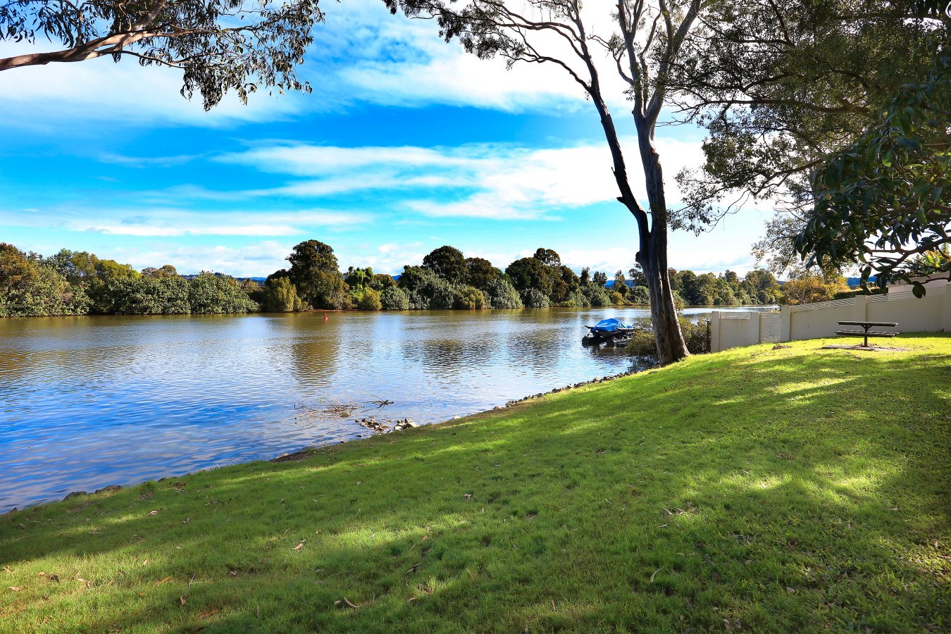 3 Kawana Crescent ASHMORE 23