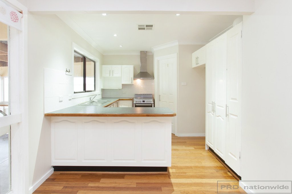 3 Kent Street GRETA 10
