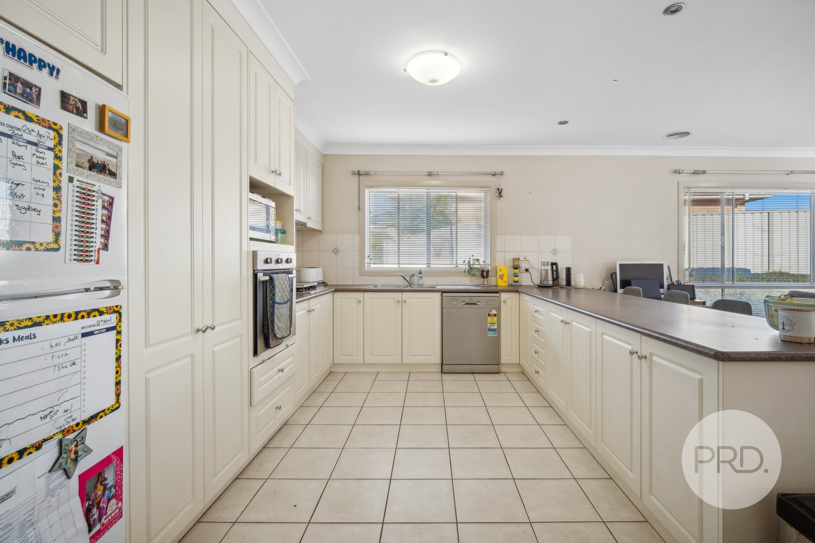 3 Kolor Place BOURKELANDS 3