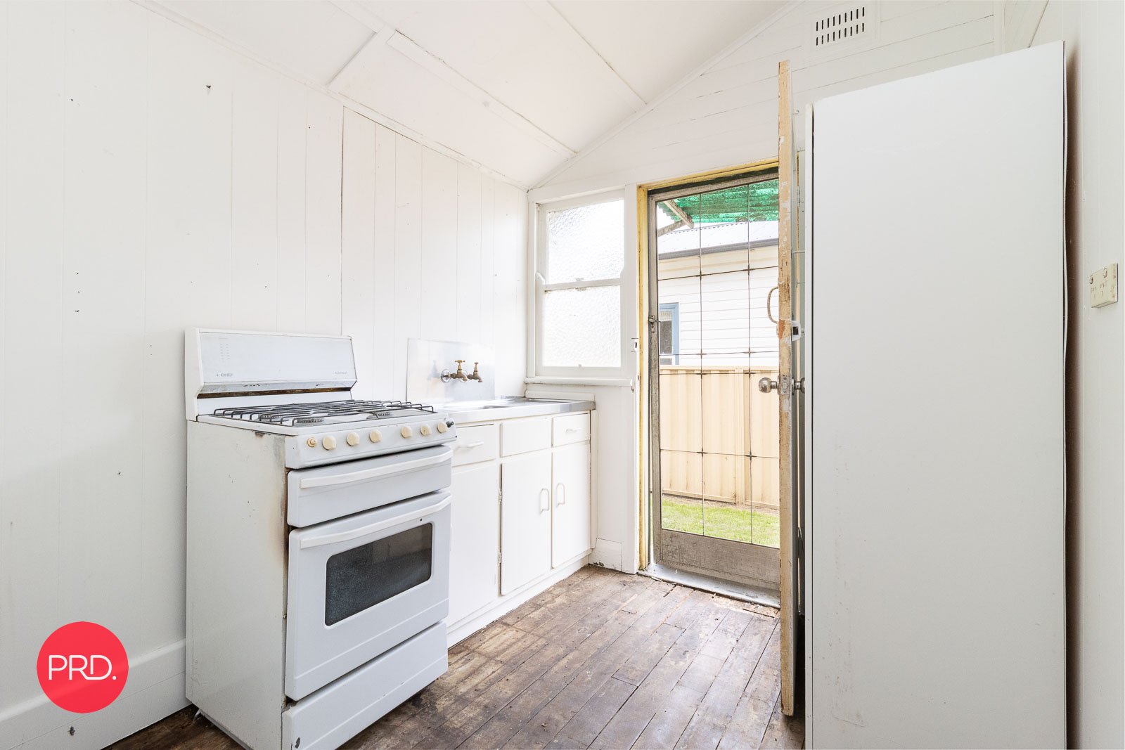 3 Kurrajong Street CAPTAINS FLAT 5