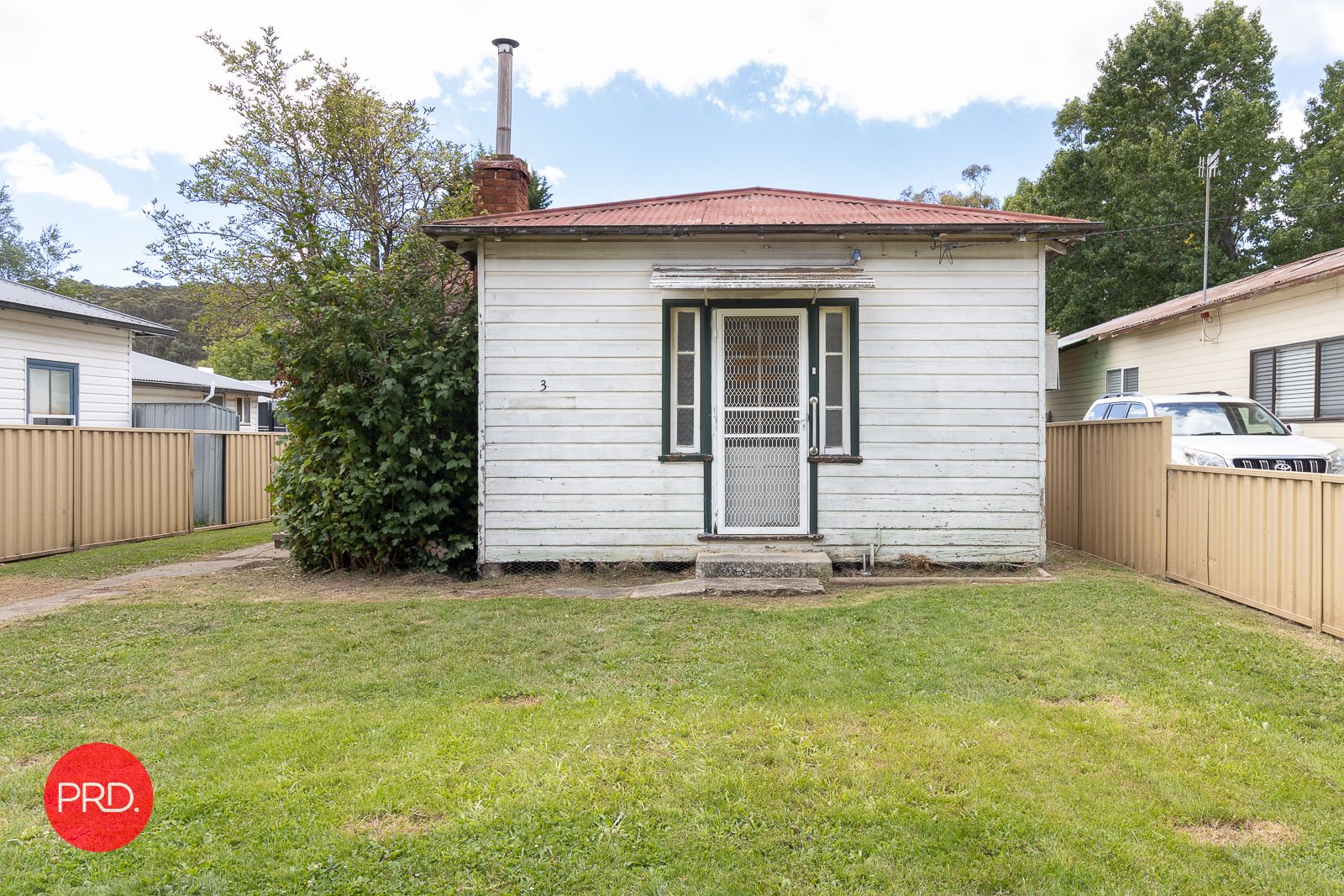 3 Kurrajong Street CAPTAINS FLAT 13