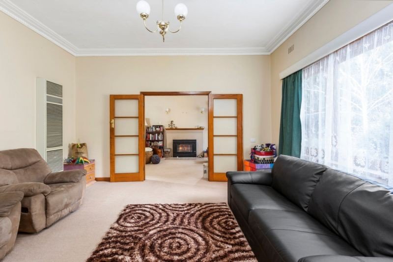 3 Lansell Street KANGAROO FLAT 3