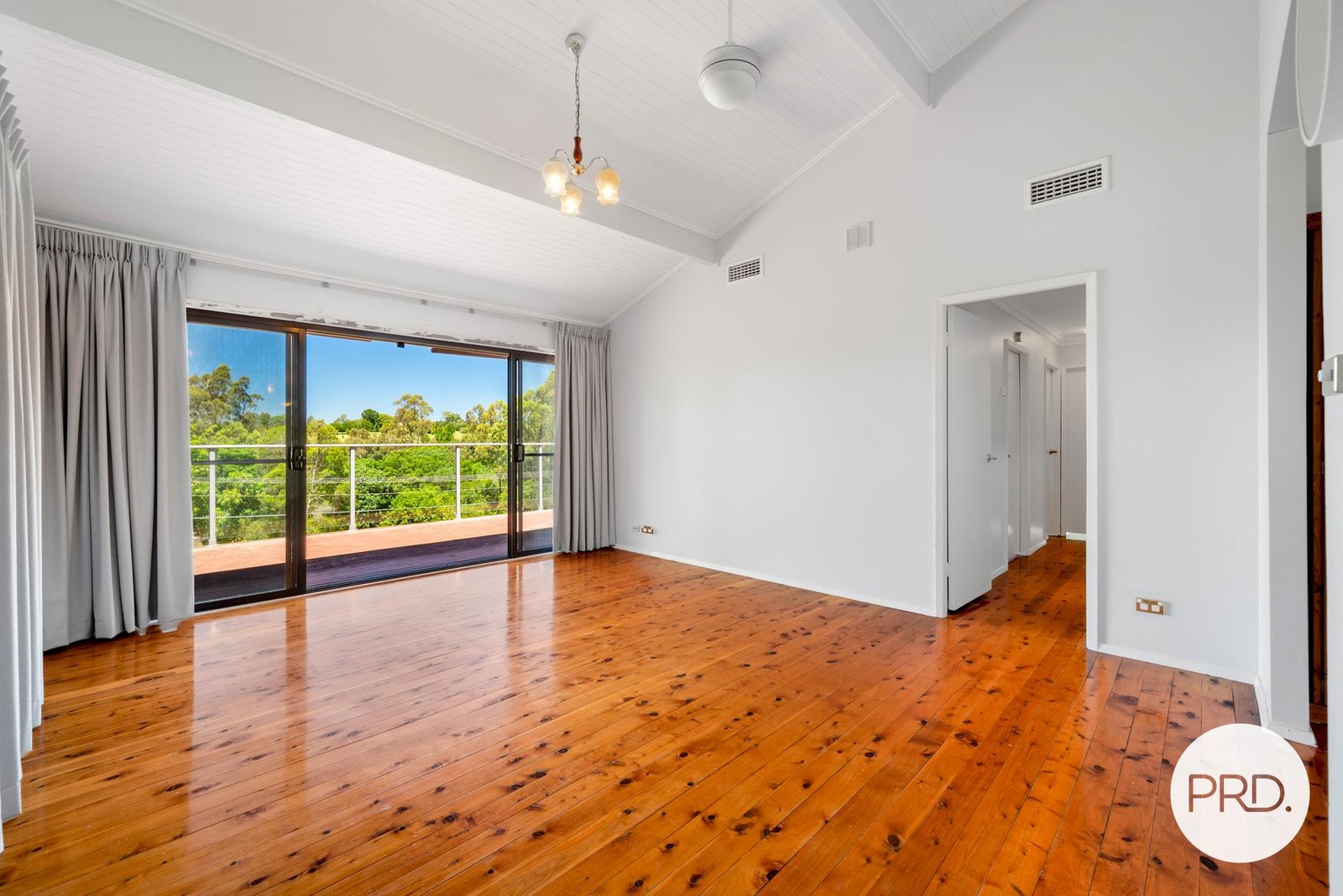 3 Lapstone Place LEONAY 3