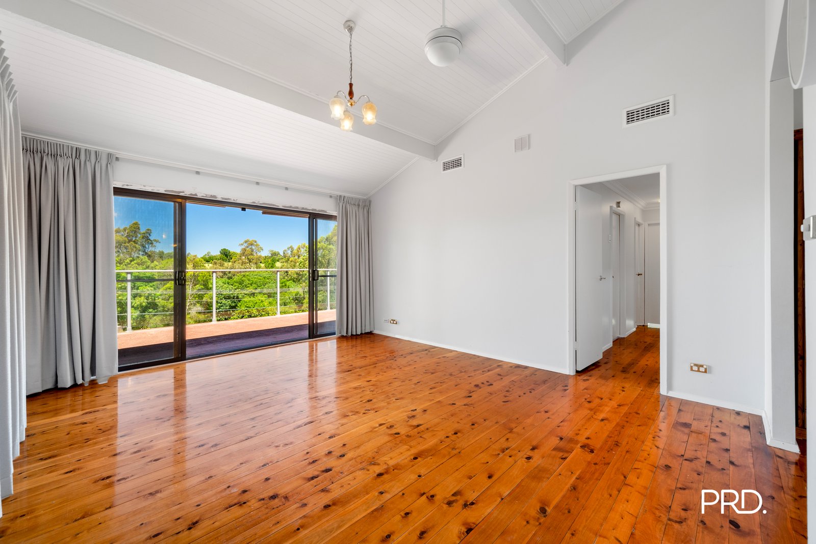 3 Lapstone Place LEONAY 3