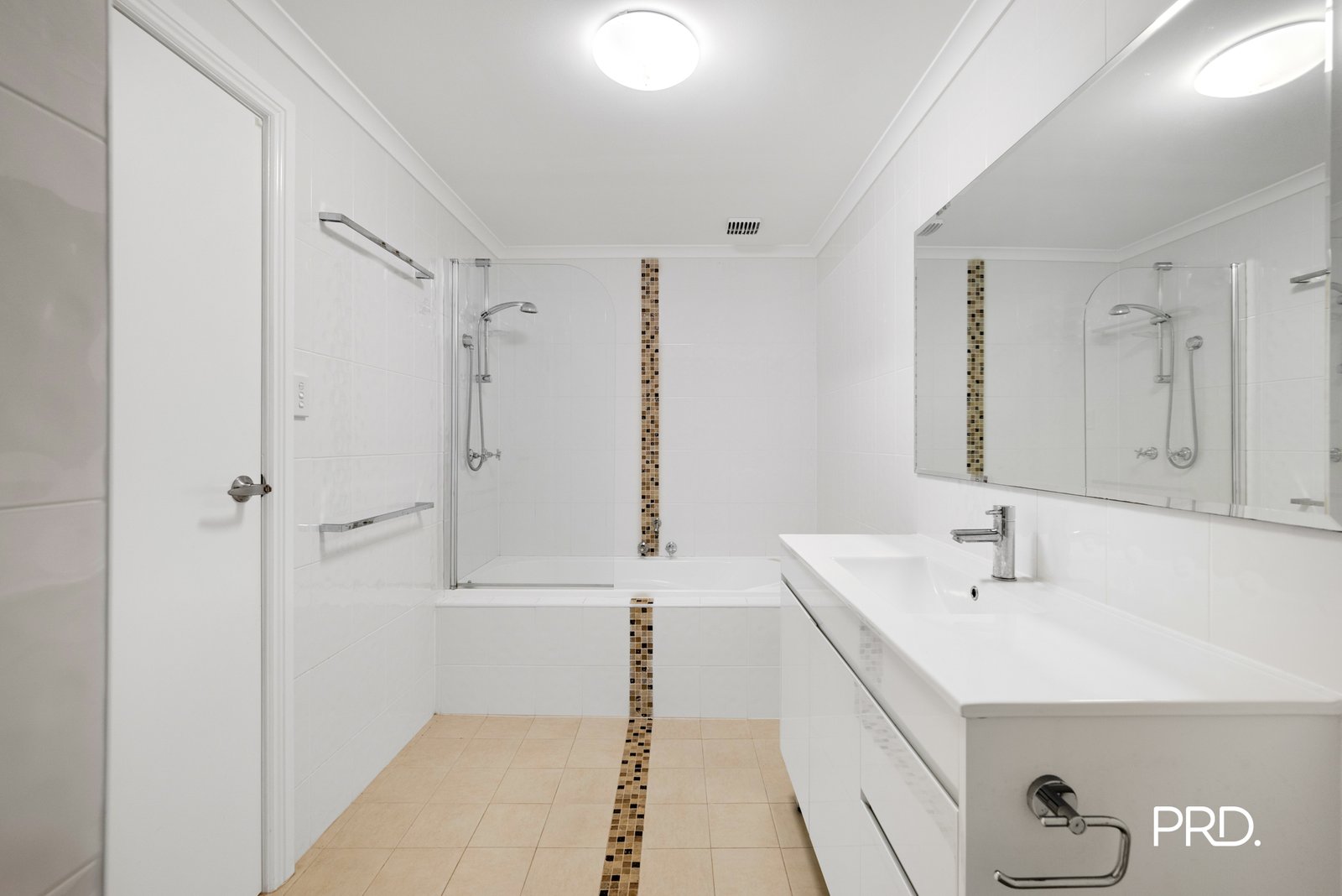 3 Lapstone Place LEONAY 14