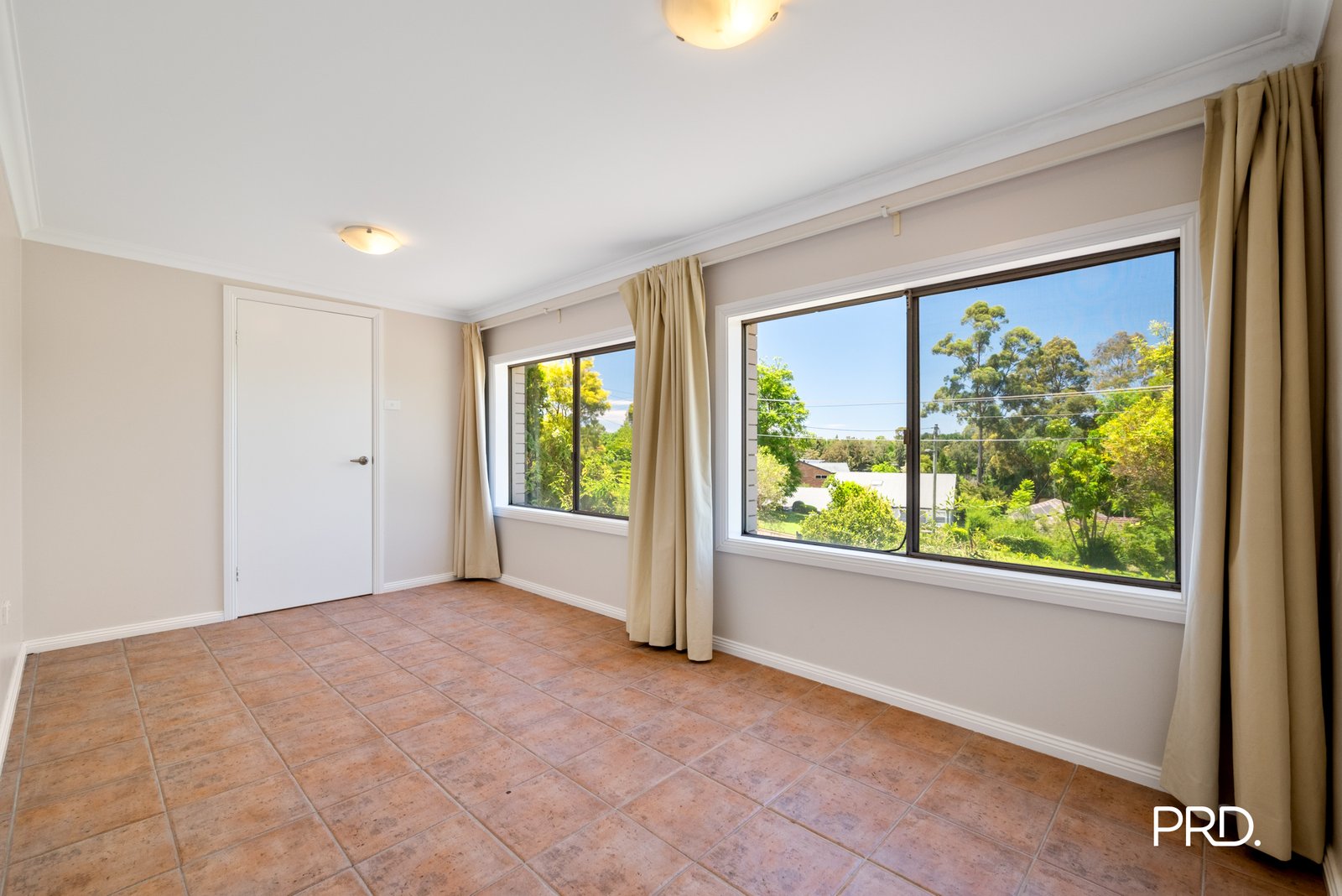 3 Lapstone Place LEONAY 9