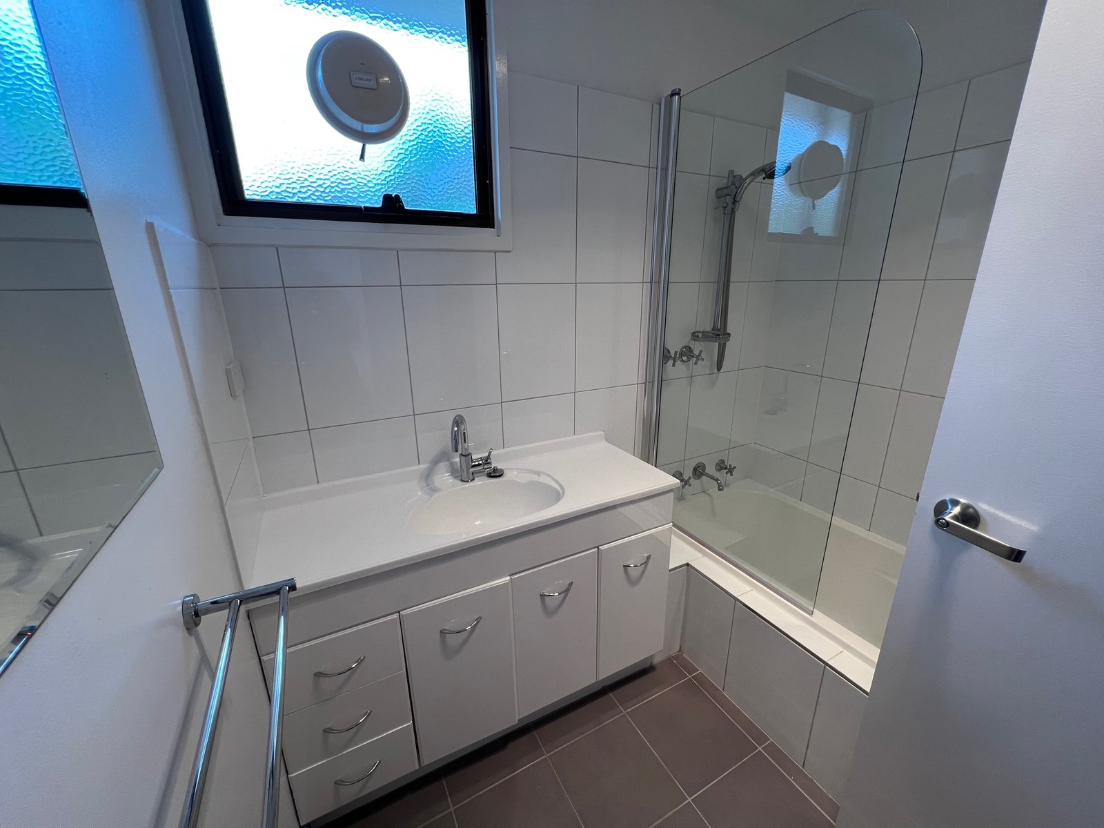 3 Lara Street HOWRAH 12