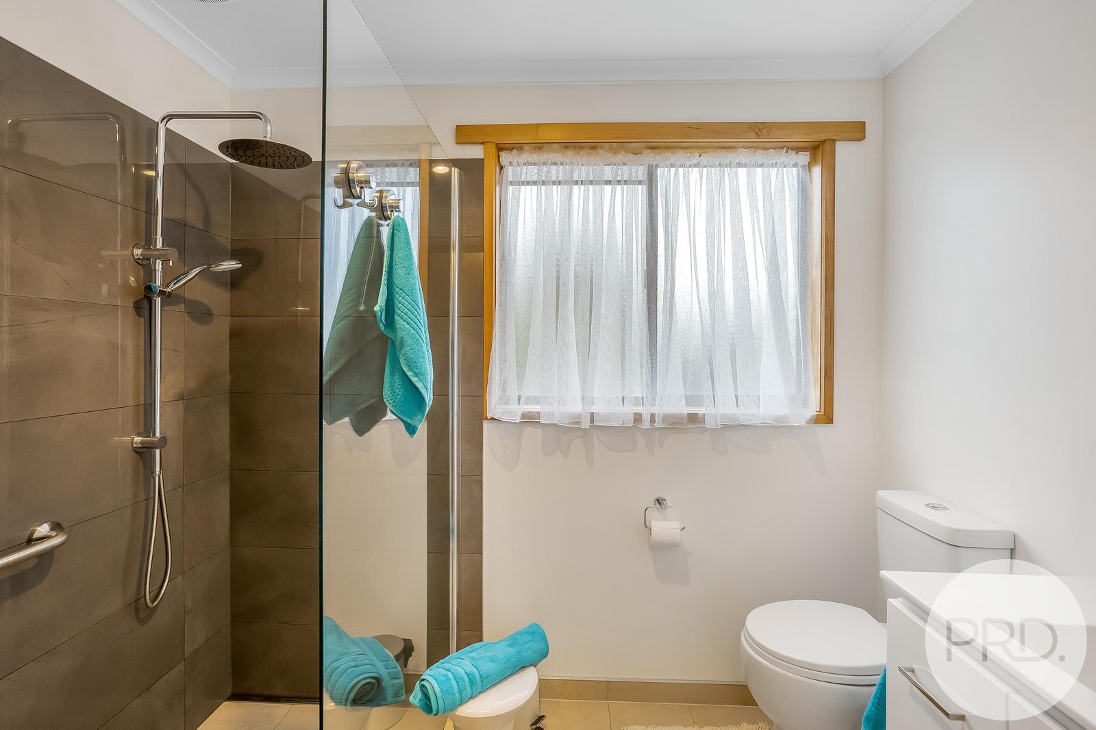 3 Leona Court ACTON PARK 8