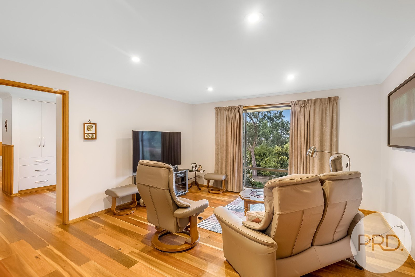3 Leona Court ACTON PARK 11