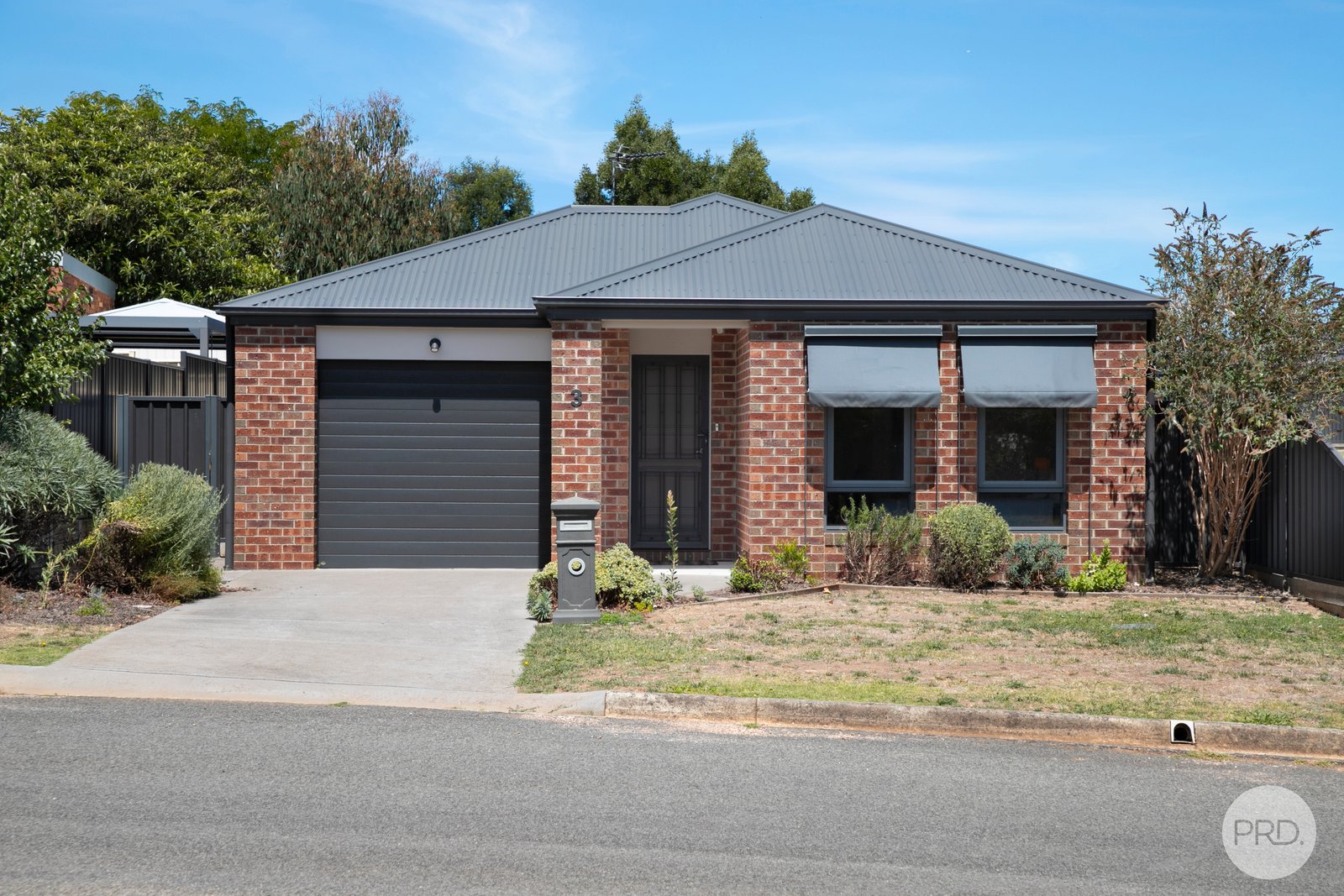 3 Lindsay Park Drive CRESWICK 1